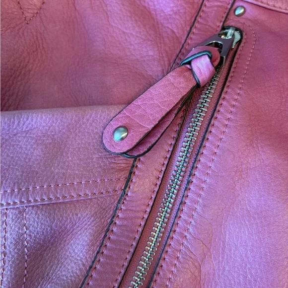 B. Makowsky Pink Leather Shoulder Bag - Picture 5 of 12